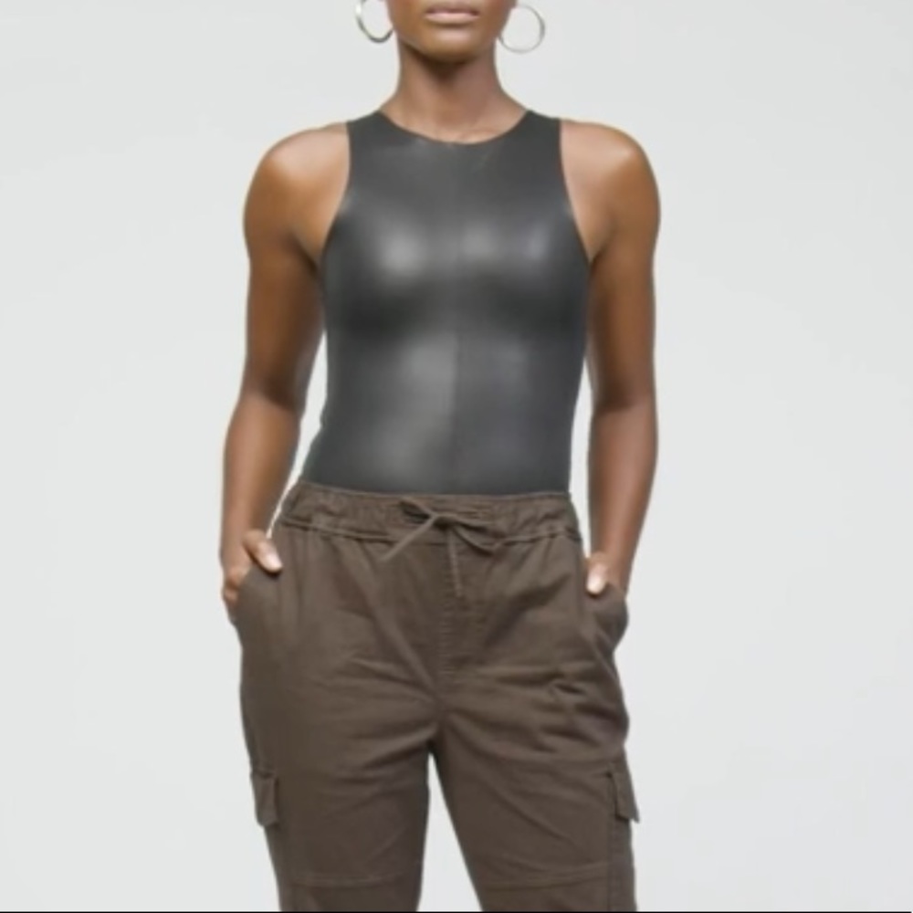 Good American LEATHER HIGH NECK BODY